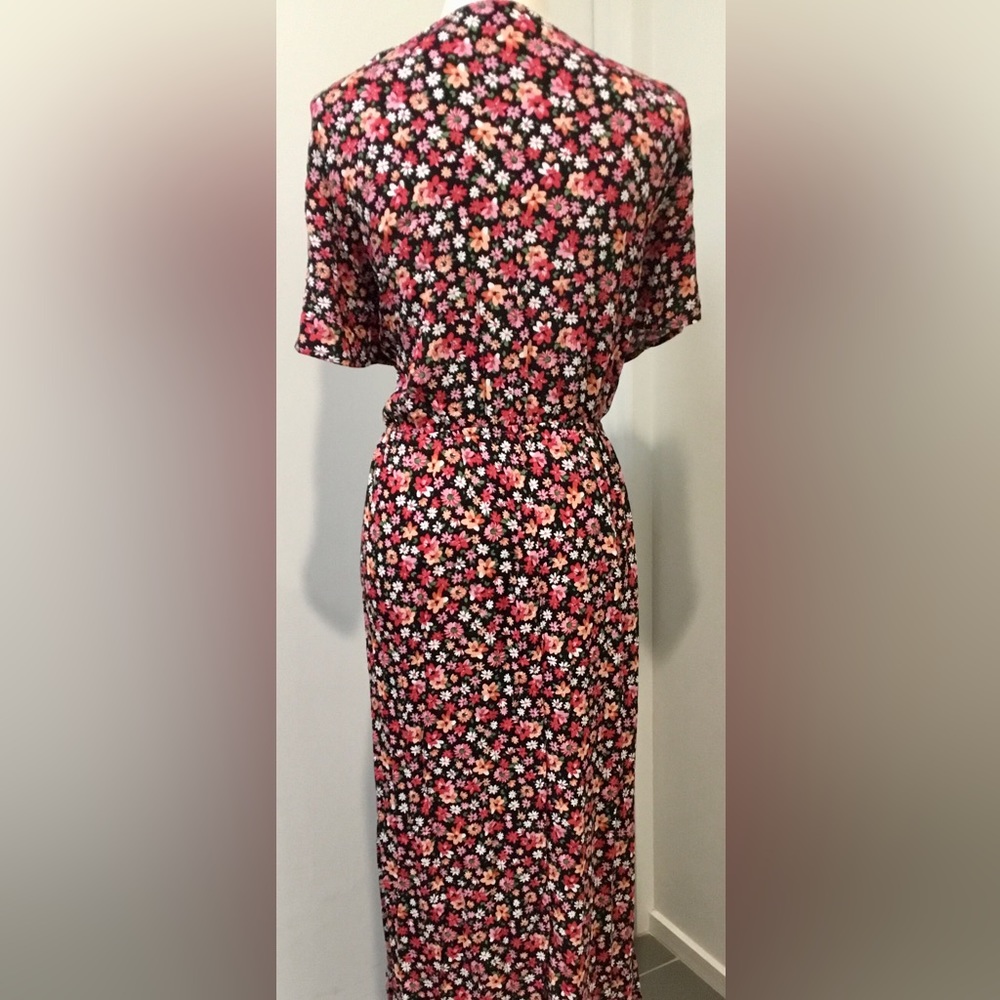 Women’s dress floral multicoloured size 24 short sleeves - Picture 3 of 3